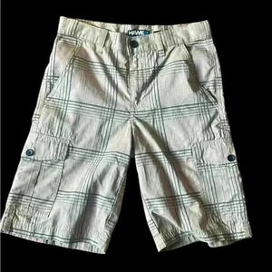 Hawk boys shorts excellent condition size 14.